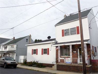 154 N Railroad Ave, Frackville, PA, 17931