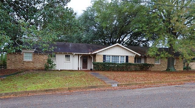 1st image of 1903 Montrose Dr
