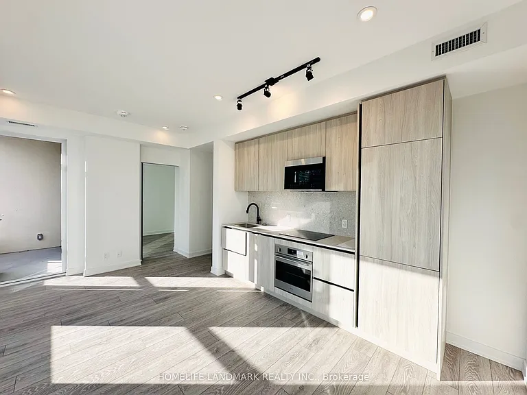 108 Peter St #2106 — Photo 3