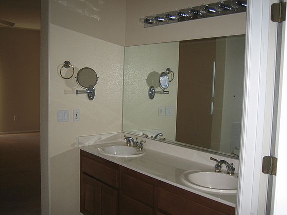 5th image of 2718 Grande Valley Dr