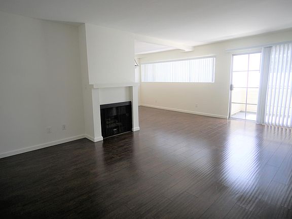 2nd image of 835 N Croft Ave #203-D