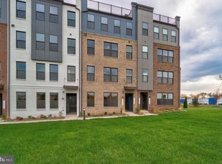 20285 Newfoundland Sq, Ashburn, VA 20147