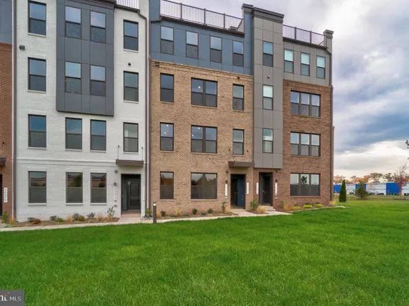 20285 Newfoundland Sq, Ashburn, VA 20147