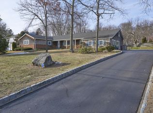 7 Pal Dr, Ocean, NJ 07712