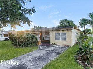 7794 Juniper St, Hollywood, FL 33023