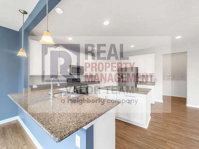 10275 Maryland St — Photo 10