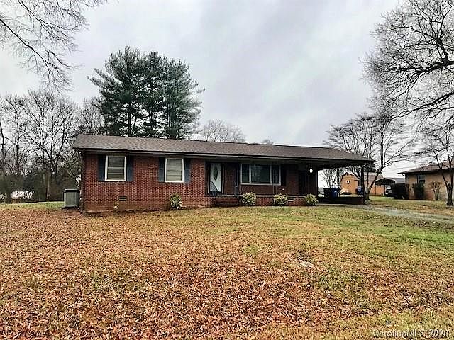2nd image of 2707 Silvers Ln