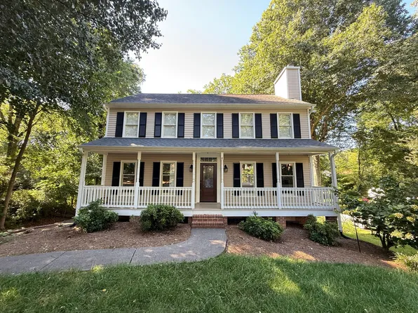 6714 Amberley Ln, Clemmons, NC 27012
