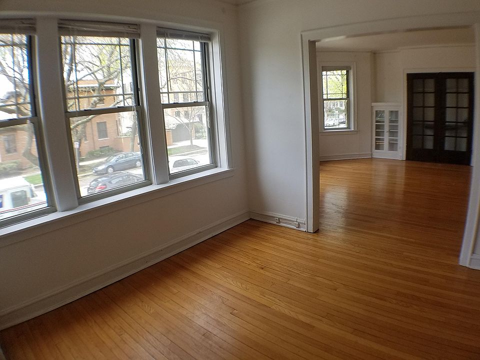 1st image of 4511 N Greenview Ave #1W