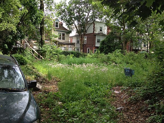 5th image of 222 W Pomona St