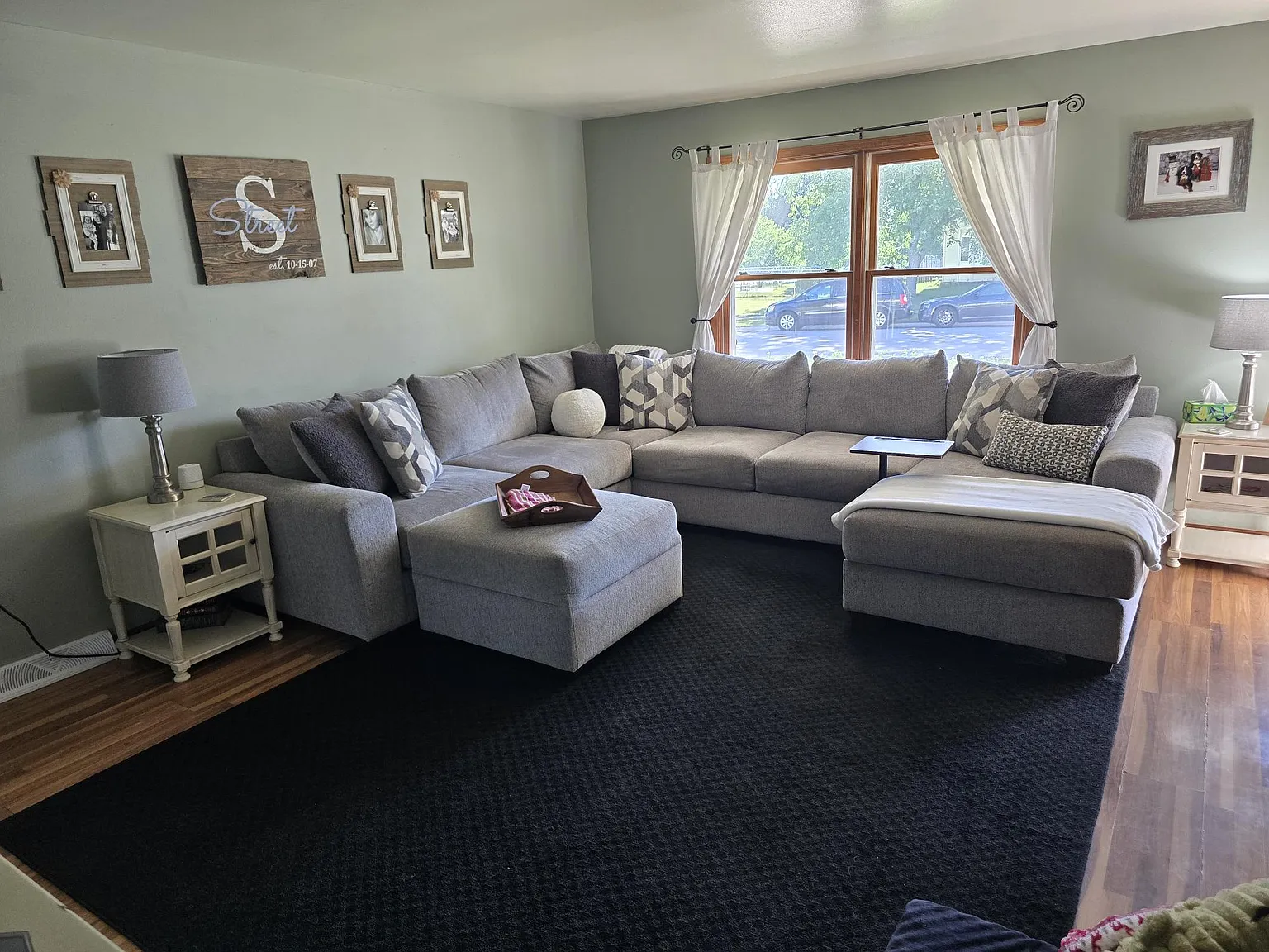 3 bed, 1.5 bath, 1200 sqft, $1,750 — Photo 2