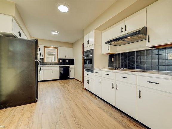 5th image of 13420 Wolf Dr