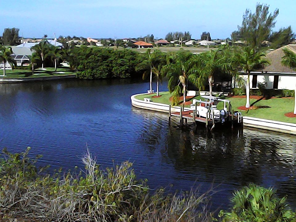 Inters. Canals, facing SW! 