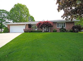 658 W Karen Ct, Decatur, IL 62526