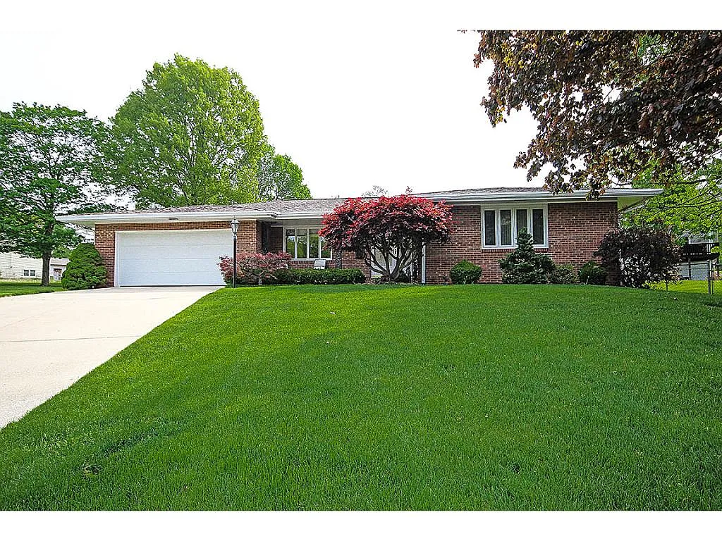 658 W Karen Ct photo 1