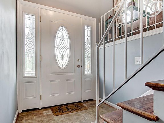 3rd image of 1432 Windsong Ct