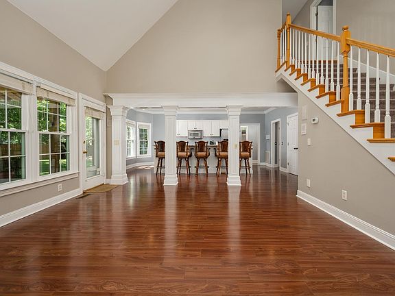 5th image of 2118 Stillwell Ct
