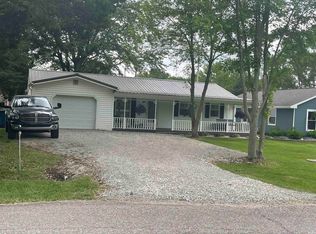 411 W Washington St, Galveston, IN 46932