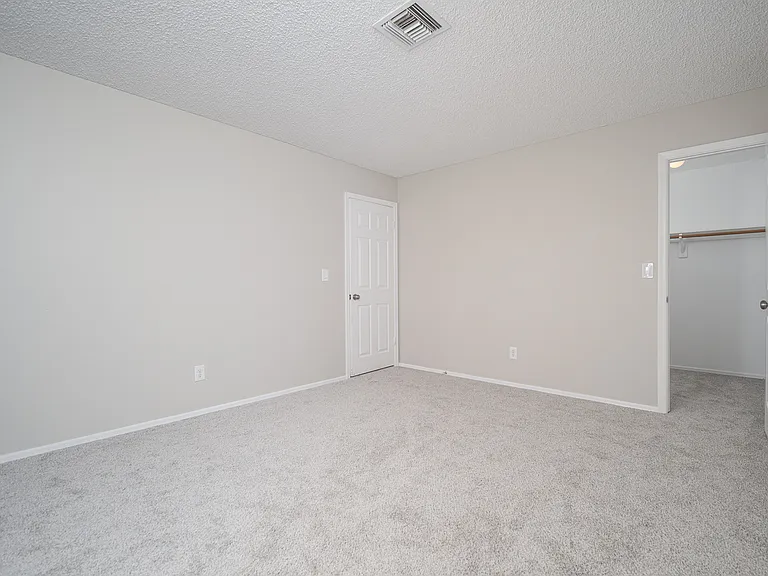 Bedroom 2 Walk-In Closet