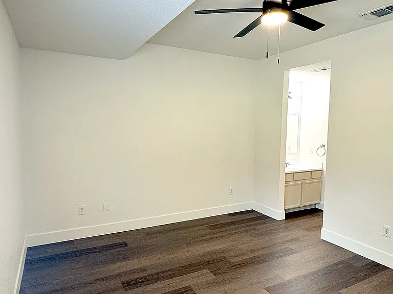 7905 Santa Catalina — Photo 14