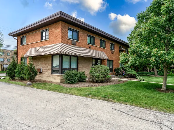 1152 N Wheeling Rd, Mount Prospect, IL 60056