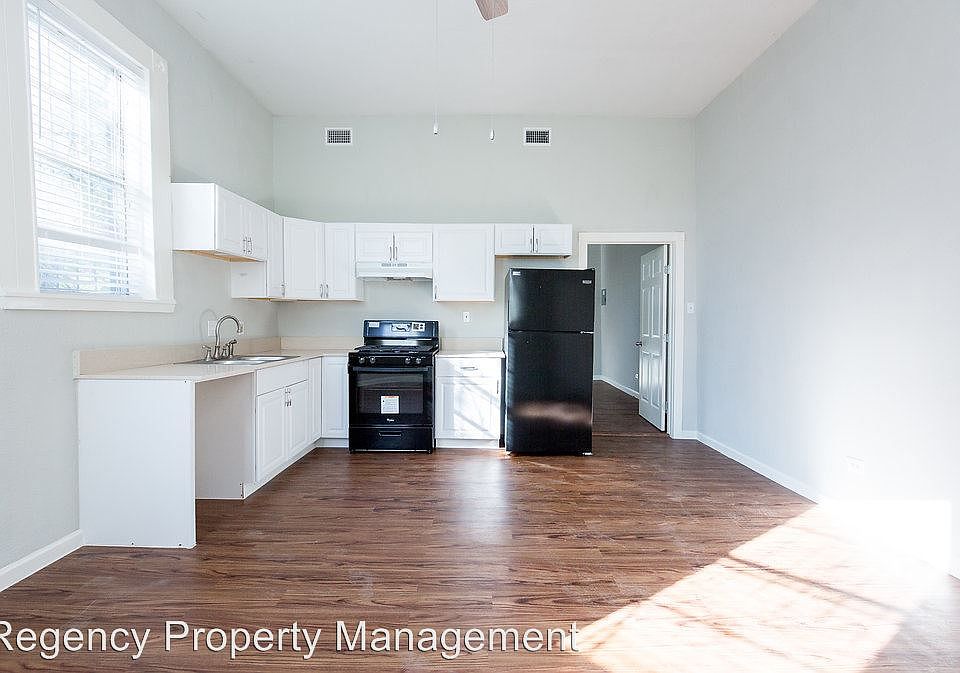 1st image of 711 E Carson St APT A1