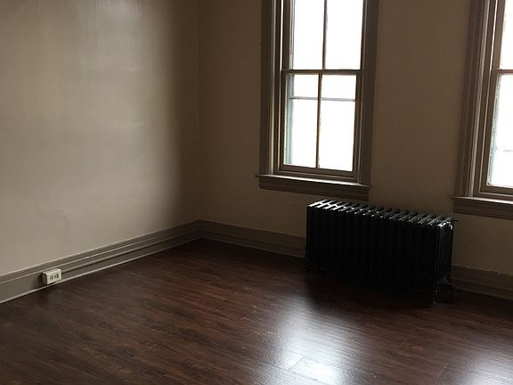 2nd image of 547 N 10th St APT 547-2