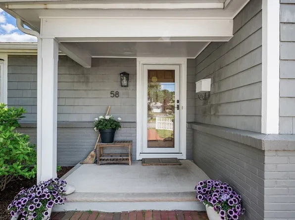 58 Glidden St, Beverly, MA 01915