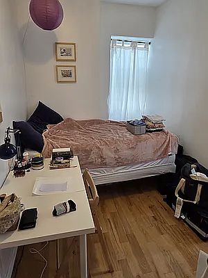 4th image of 264 E 2nd St #3W