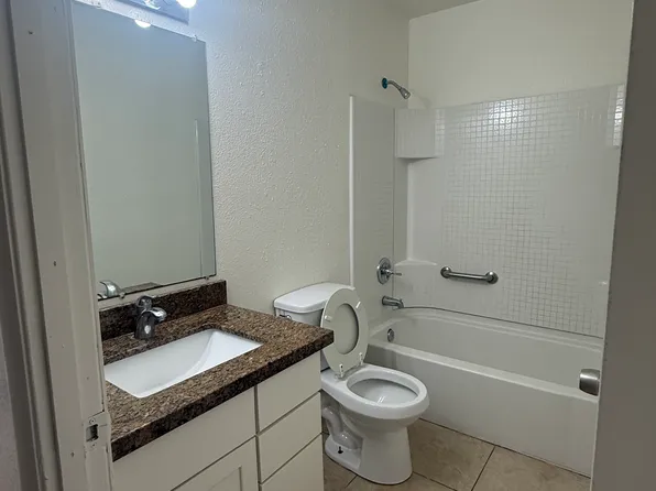 948 S Alma School Rd, Mesa, AZ