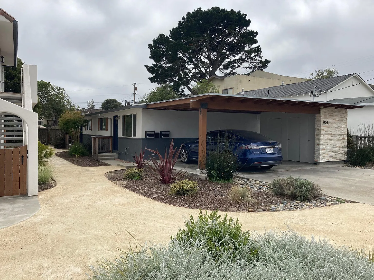 2 bed, 750 sqft, $2,950 — Photo 1