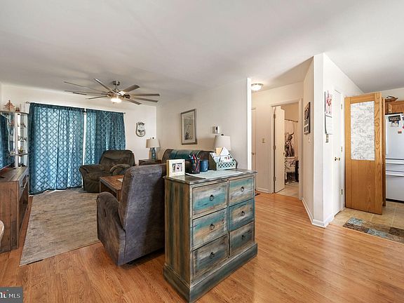 5th image of 326 Blossom Way