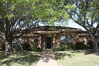 1st image of 2020 Parkridge Dr