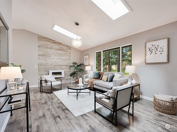 2nd image of 14601 91st Avenue NW