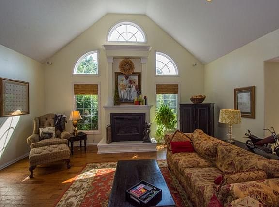 4th image of 53580 Baywater Pl
