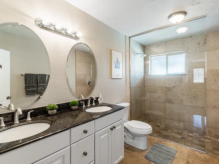 6532 E Cypress St — Photo 5