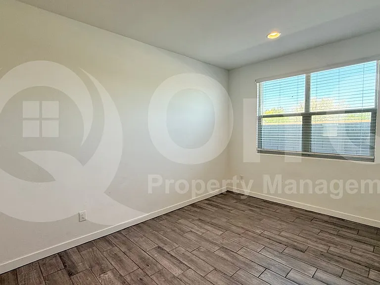 1659 W Paseo Way — Photo 9