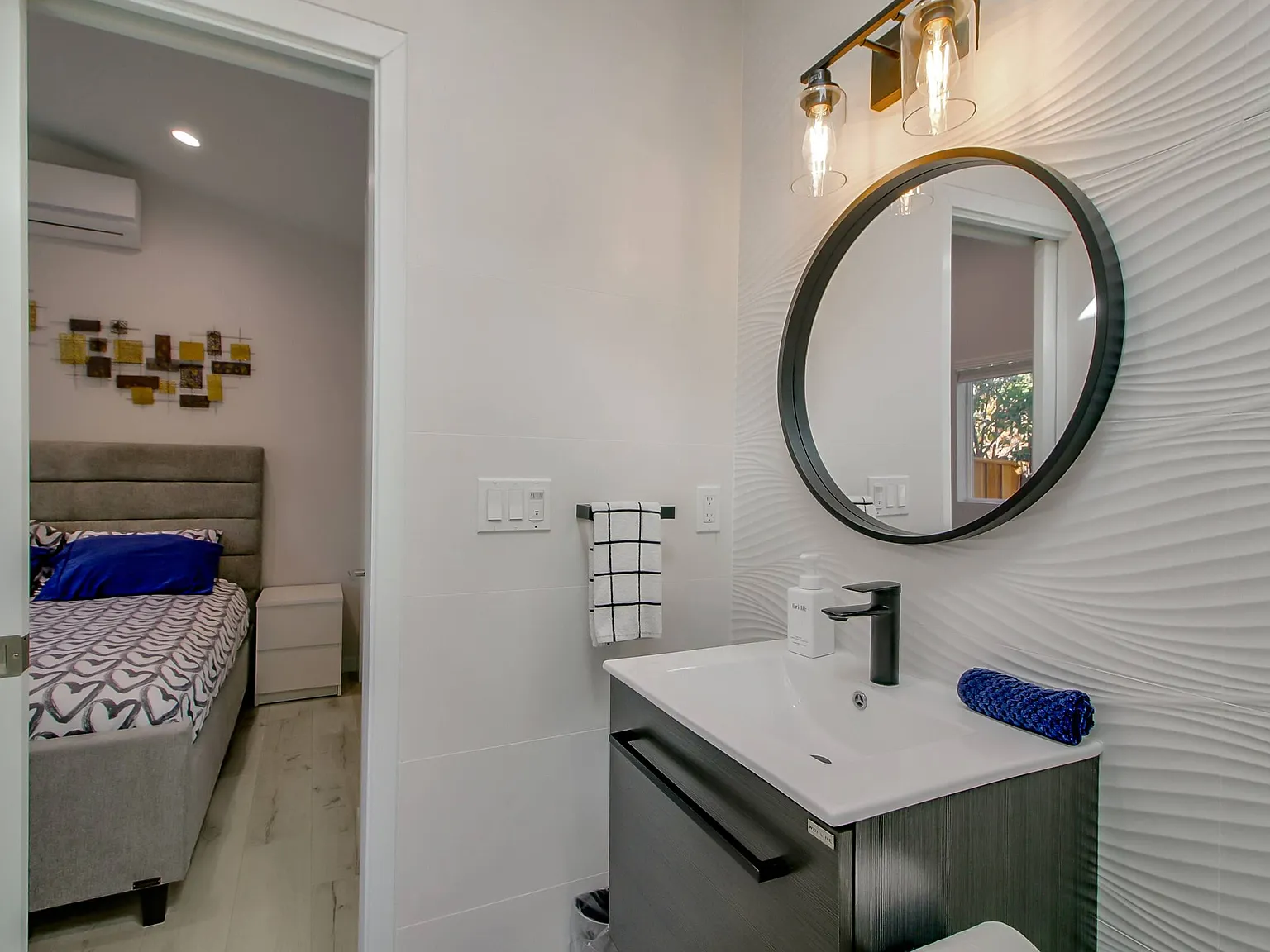 6602B Neptune Ct — Photo 3