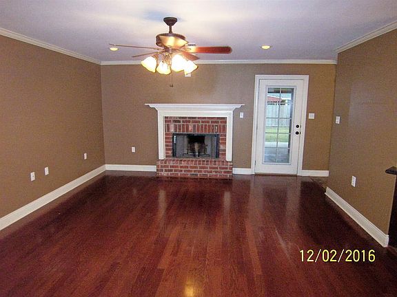 2nd image of 466 Donald Dr