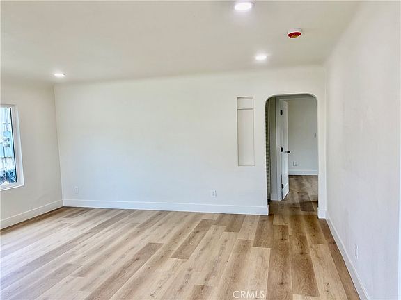 4th image of 6308 Albany St
