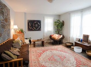 1156 Bloor St W Floor 2, Toronto, ON M6H 1N1