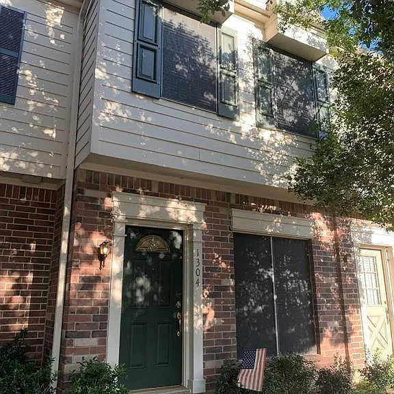 2910 Grants Lake Blvd #1304 — Photo 1
