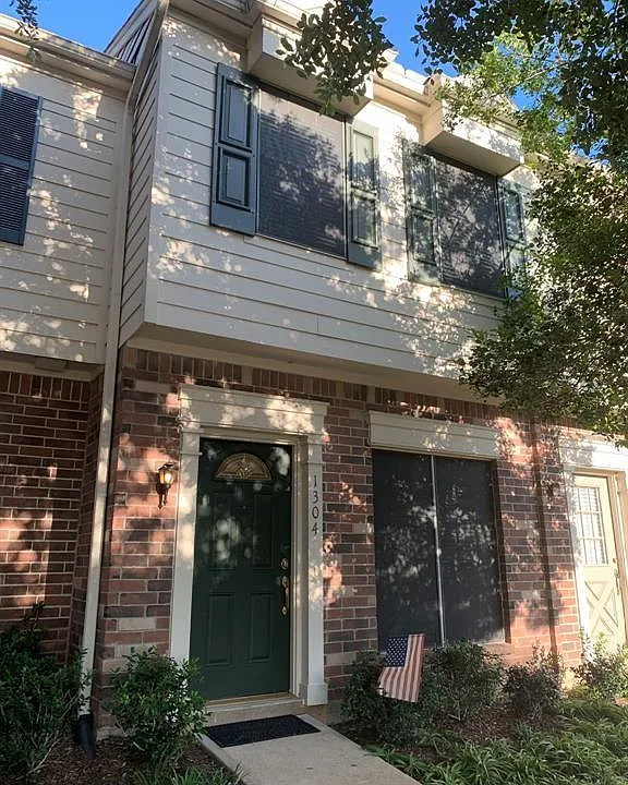 2910 Grants Lake Blvd #1304