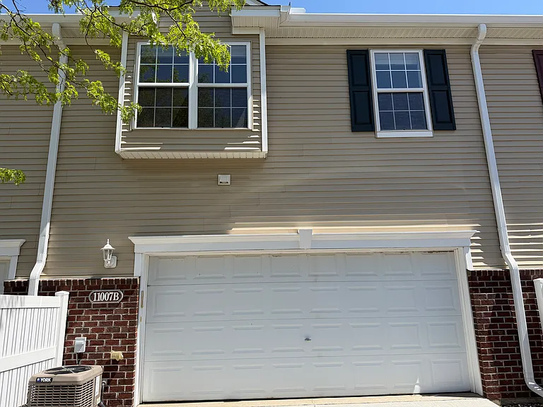 11007 Oak Grove Cir #B — Photo 24