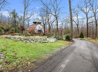 11 Indian Hill Rd, Redding, CT 06896