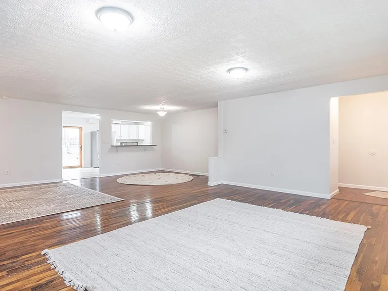 1590 Barnhart Rd — Photo 4