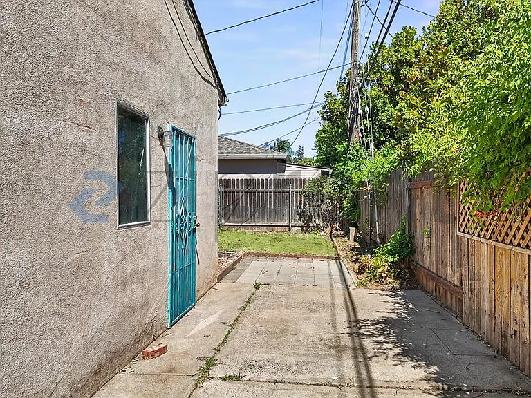 4501 58th St — Photo 28