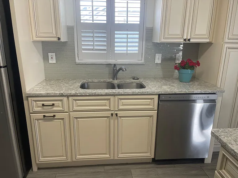 465 Island View Cir — Photo 13