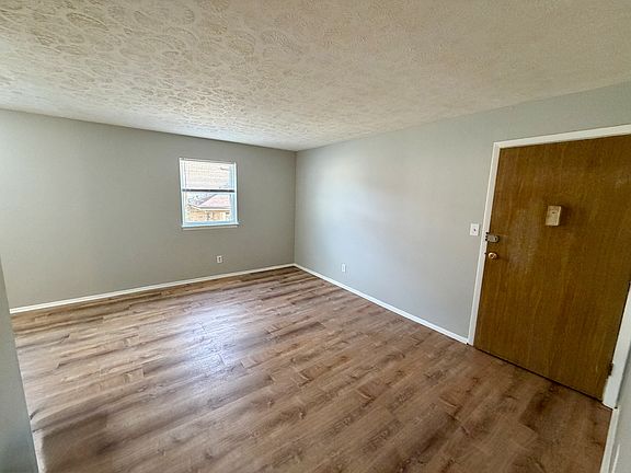 3rd image of 4204 Foreman Ln #3