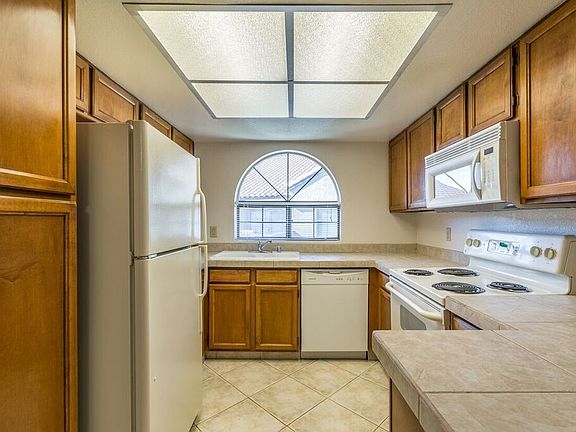 2nd image of 700 E Mesquite Cir